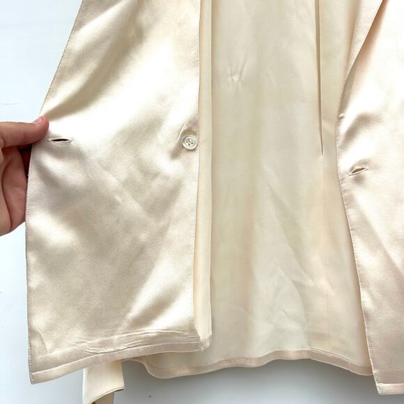 Vintage Christian Dior Cream Ecru Satin Silk Double Breasted Blouse 40 Jacket - Picture 8 of 12